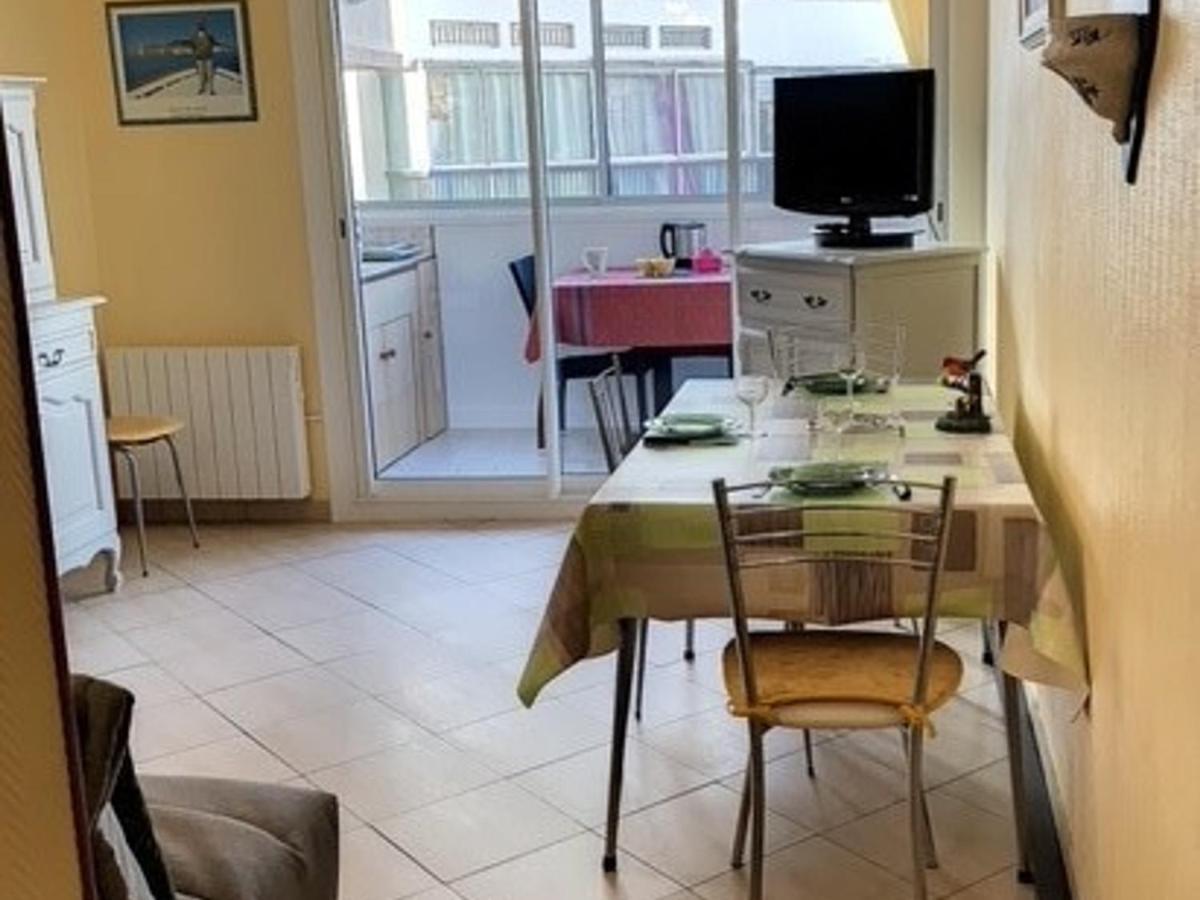 Appartement 2 Etoiles Proche Du Stade Et Des Thermes A Balaruc-Les-Bains, Avec Parking Et Balcon Ferme - Fr-1-503-84 Kültér fotó